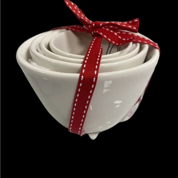 Rae Dunn Candy‎ Cane Measuring Cups - Picture 2 of 5